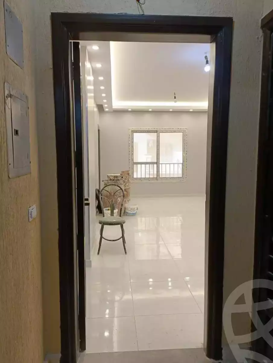 https://aqarmap.com.eg/en/listing/6094912-for-rent-cairo-mokattam-compounds-kmbwnd-rwyl-jrdnz