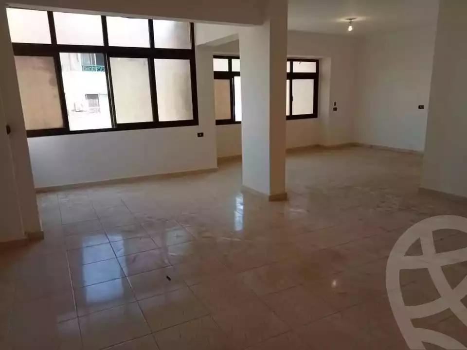 https://aqarmap.com.eg/ar/listing/6096149-for-sale-cairo-mokattam-lhdb-l-ly-diplomats-neighborhood
