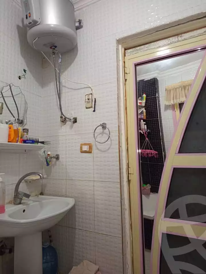 https://aqarmap.com.eg/en/listing/6098261-for-sale-alexandria-l-jmy-lbytsh-ibrahim-othman-st