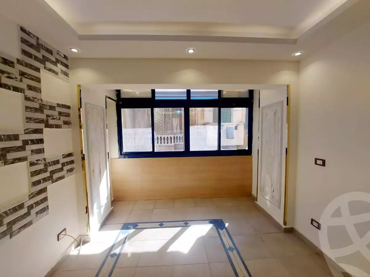 https://aqarmap.com.eg/en/listing/6098436-for-sale-alexandria-camp-cesar