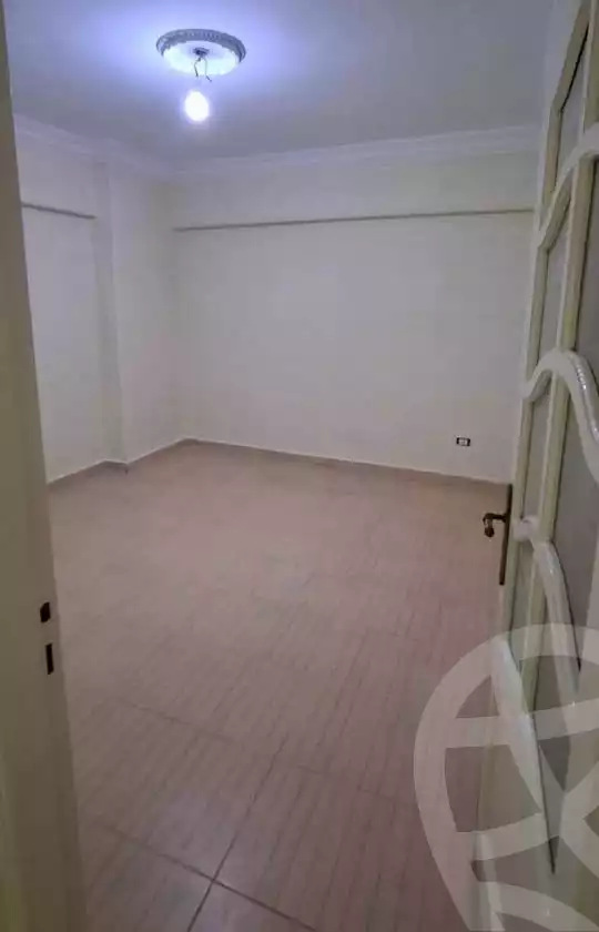 https://aqarmap.com.eg/ar/listing/6098792-for-rent-alexandria-ganaklis