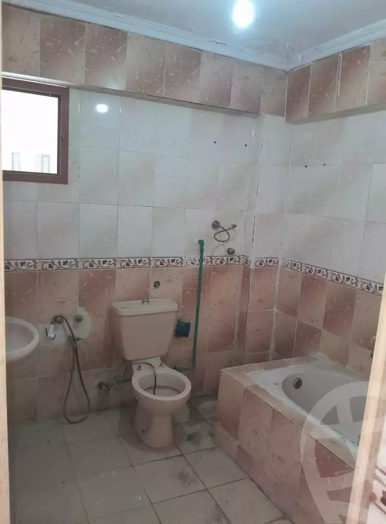 https://aqarmap.com.eg/en/listing/6100714-for-sale-alexandria-l-jmy-el-hanouvel-radwan-st