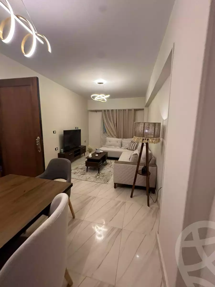 https://aqarmap.com.eg/en/listing/6101063-for-sale-cairo-mokattam-el-hadabah-el-wosta-el-mantaqa-el-khamsa
