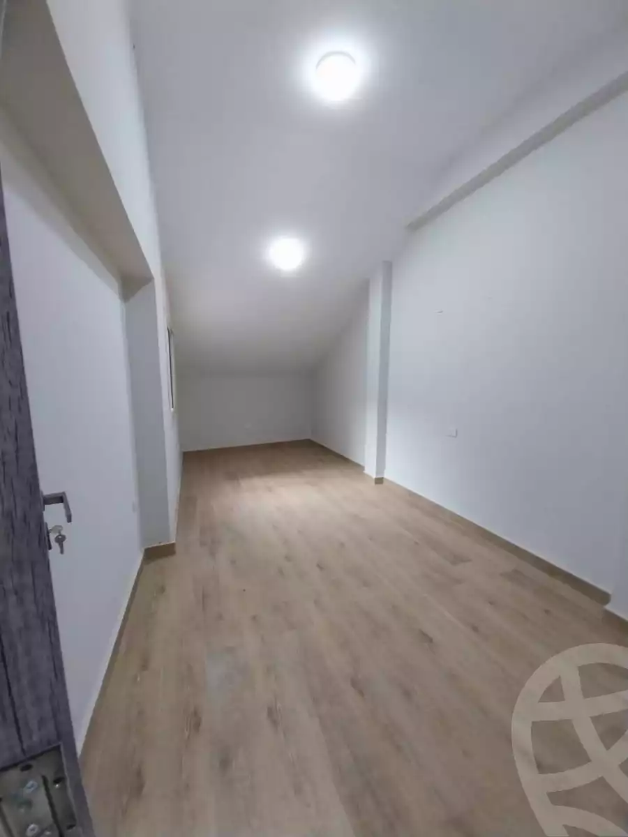 https://aqarmap.com.eg/ar/listing/6102131-for-rent-cairo-mokattam-lhdb-l-ly-adly-el-melegy-st