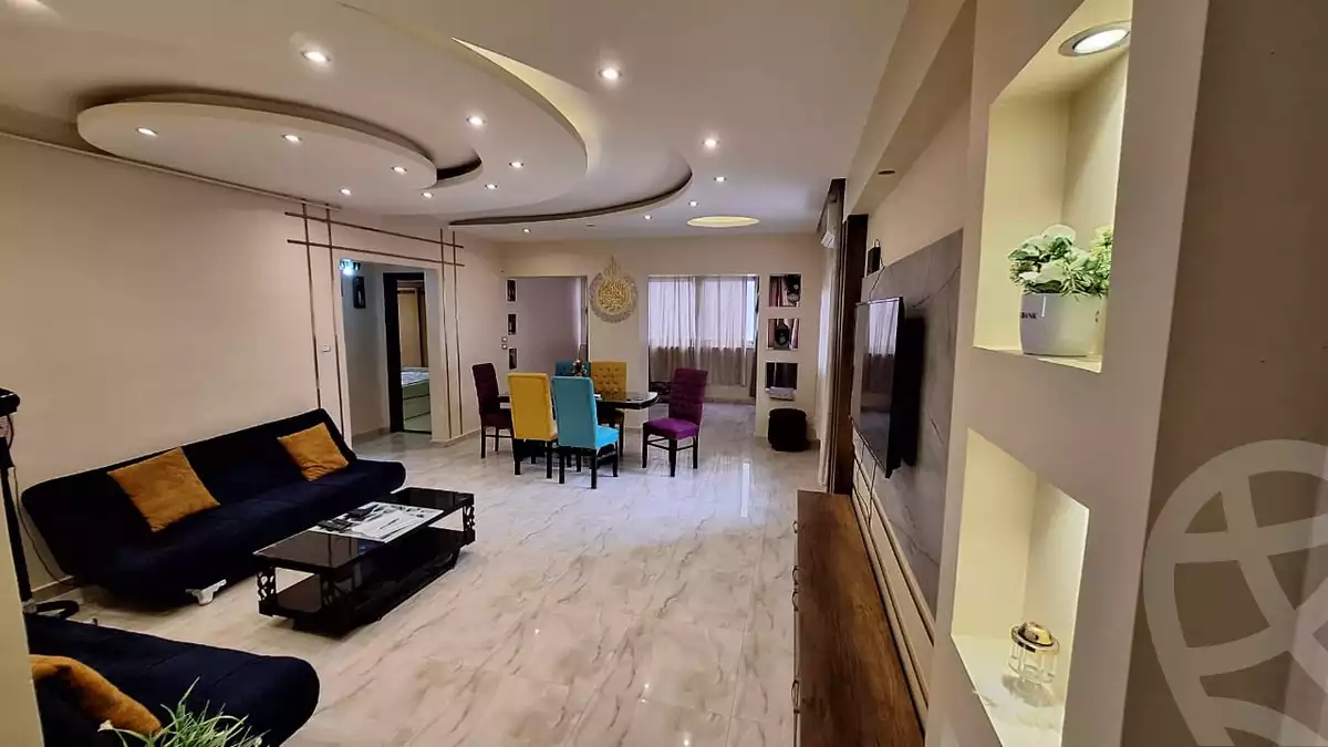 https://aqarmap.com.eg/ar/listing/6104911-for-sale-alexandria-sidi-gaber-shr-sydy-jbr