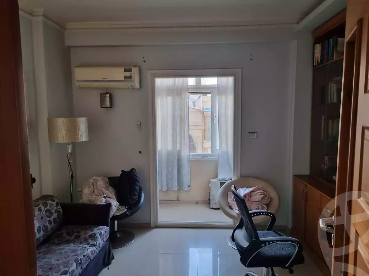 https://aqarmap.com.eg/en/listing/6106468-for-rent-alexandria-el-chatby