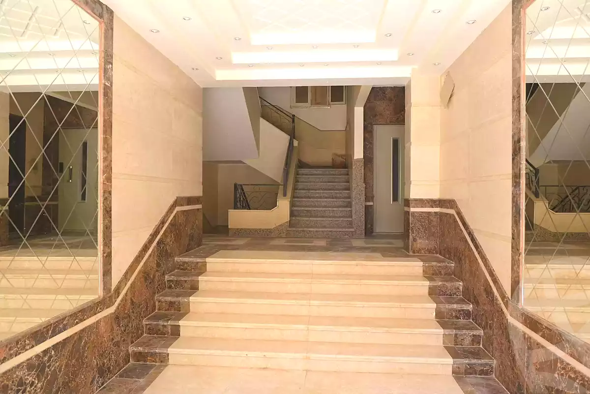 https://aqarmap.com.eg/ar/listing/6107362-for-sale-cairo-el-sheikh-zayed-city-lshykh-zyd-ljdyd-ridge-compound-al-oula