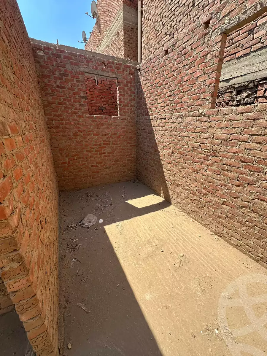 https://aqarmap.com.eg/en/listing/6108774-for-sale-qalyubia-el-kanater-el-kheria-kafr-slim