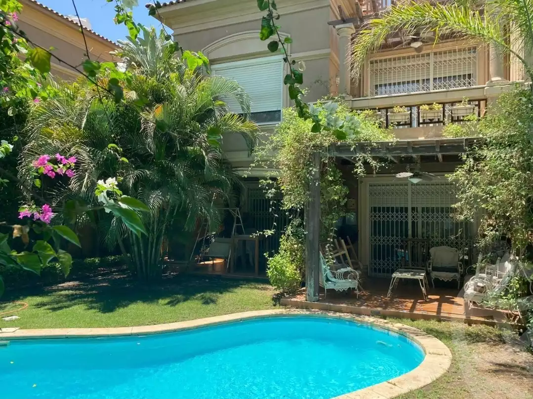https://aqarmap.com.eg/en/listing/6109247-for-sale-cairo-el-sheikh-zayed-city-compounds-meadows-park