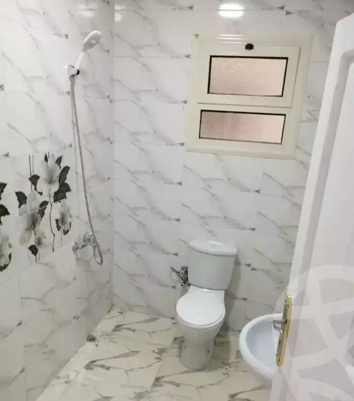 https://aqarmap.com.eg/en/listing/6109876-for-sale-alexandria-l-jmy-el-hanouvel-el-kholafaa-el-rashdeen-st
