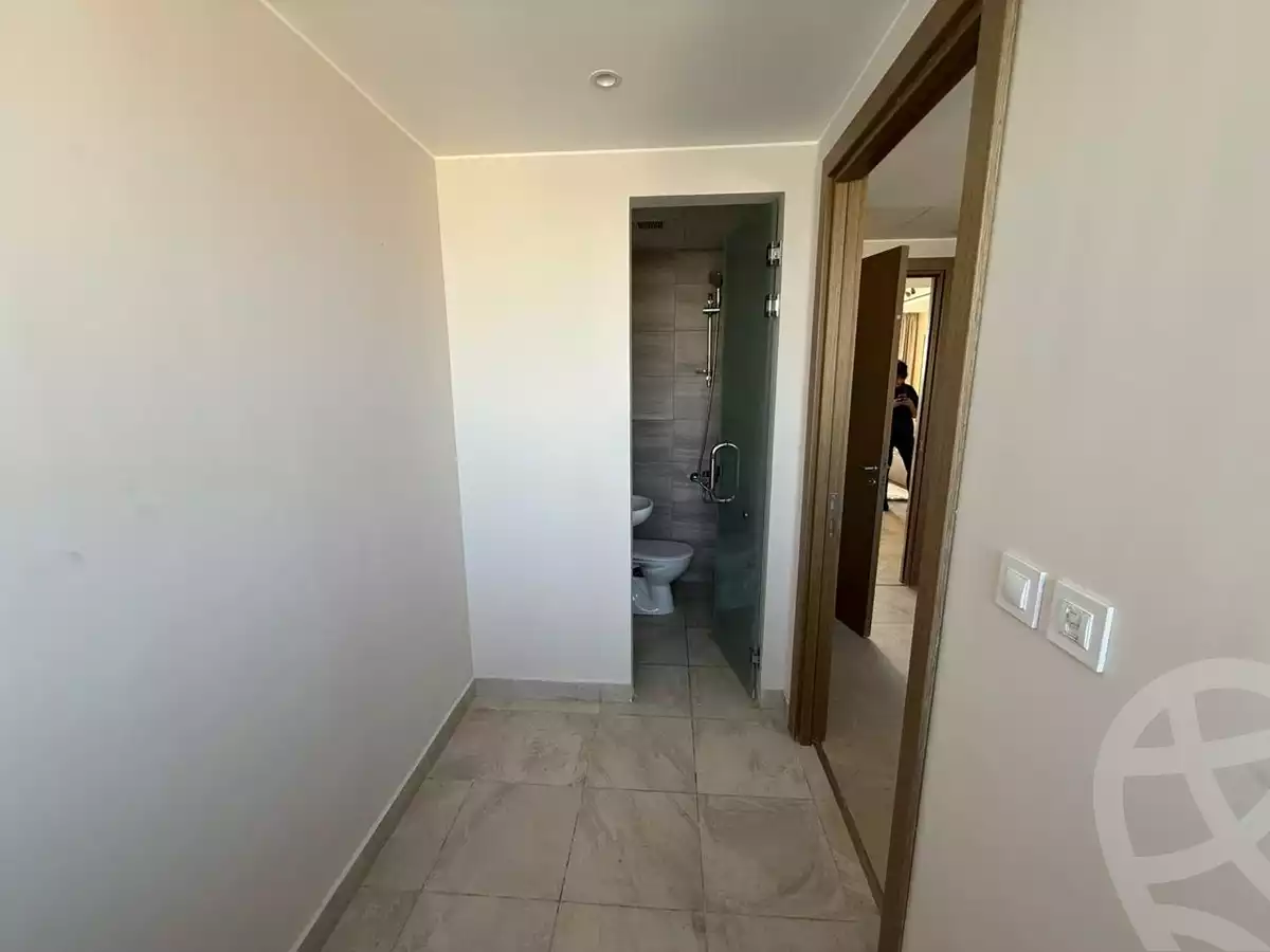 https://aqarmap.com.eg/en/listing/6110926-for-sale-cairo-el-sheikh-zayed-city-compounds-zyd-wr-llttwyr-park-towers-zed-el-sheikh-zayed-compound
