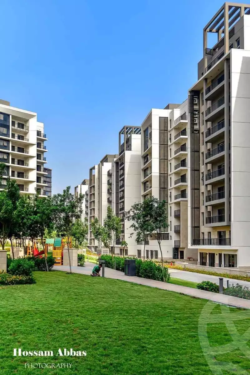 https://aqarmap.com.eg/en/listing/6110926-for-sale-cairo-el-sheikh-zayed-city-compounds-zyd-wr-llttwyr-park-towers-zed-el-sheikh-zayed-compound