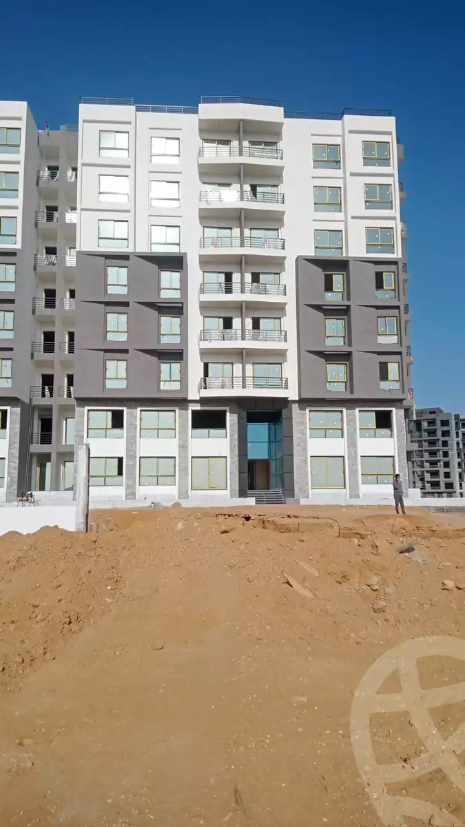 https://aqarmap.com.eg/en/listing/6112189-for-sale-cairo-new-administrative-capital-r7-green-avenue