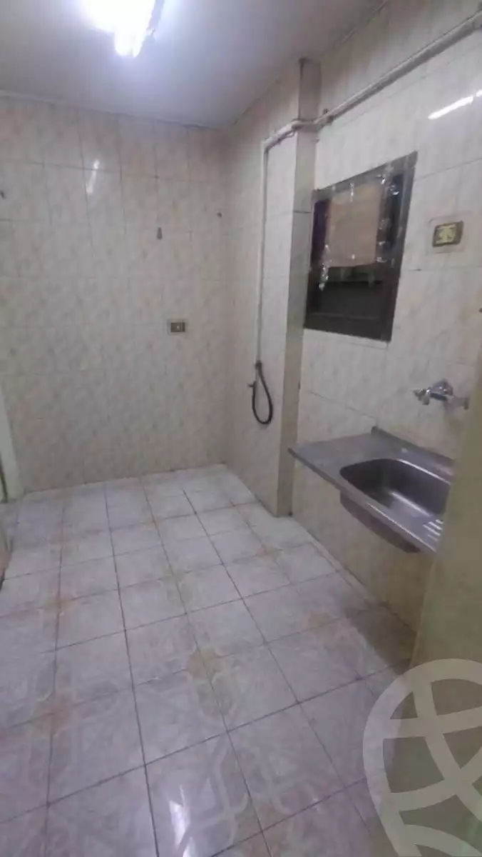 https://aqarmap.com.eg/en/listing/6112716-for-rent-cairo-helwan-helwan-el-sharkeya-abd-el-rahman-pasha-st