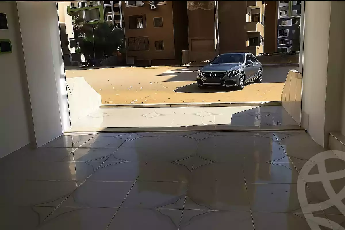 https://aqarmap.com.eg/en/listing/6112780-for-sale-cairo-mokattam-el-hadabah-el-wosta-lsb-yn-fdn