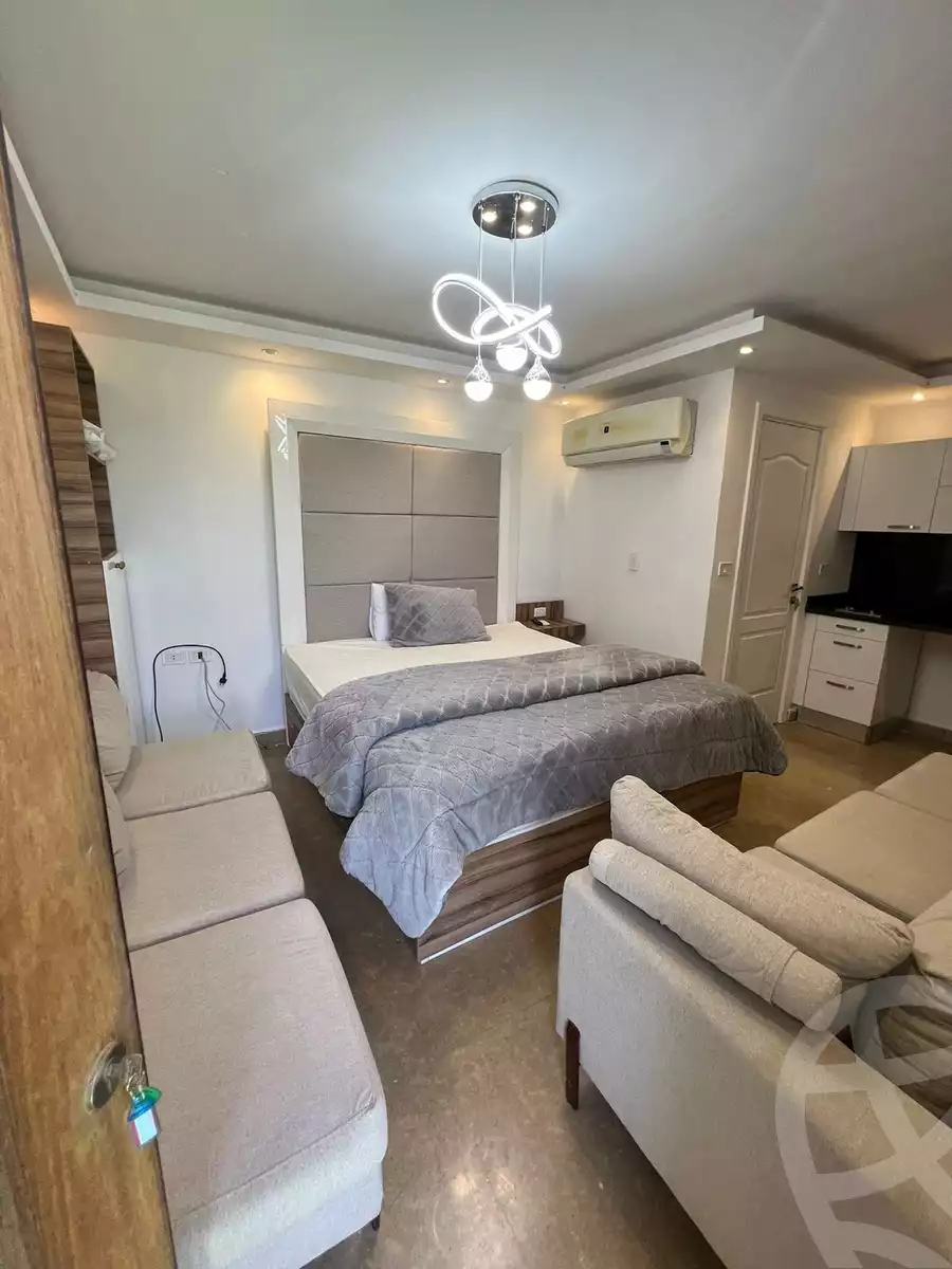https://aqarmap.com.eg/en/listing/6113069-for-rent-cairo-el-sheikh-zayed-city-compounds-kmbwnd-wyst-twn-swdyk