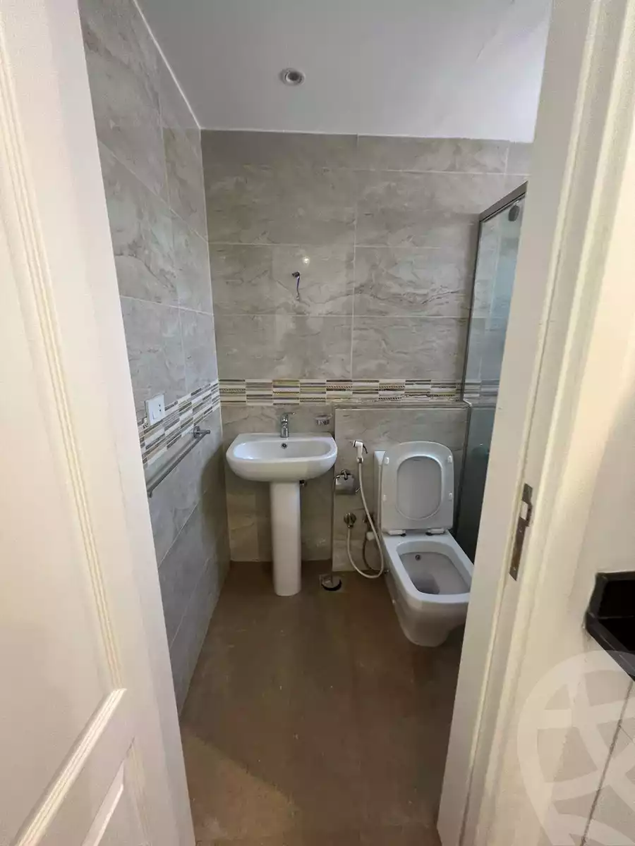 https://aqarmap.com.eg/en/listing/6113069-for-rent-cairo-el-sheikh-zayed-city-compounds-kmbwnd-wyst-twn-swdyk