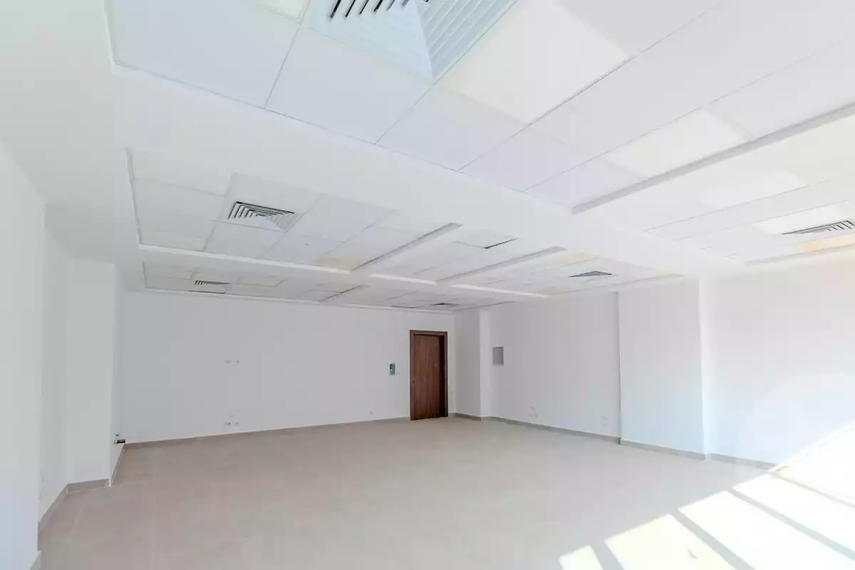 https://aqarmap.com.eg/en/listing/6115179-for-sale-cairo-new-cairo-compounds-thry-skysty-mwl-lndmrk-sbwr