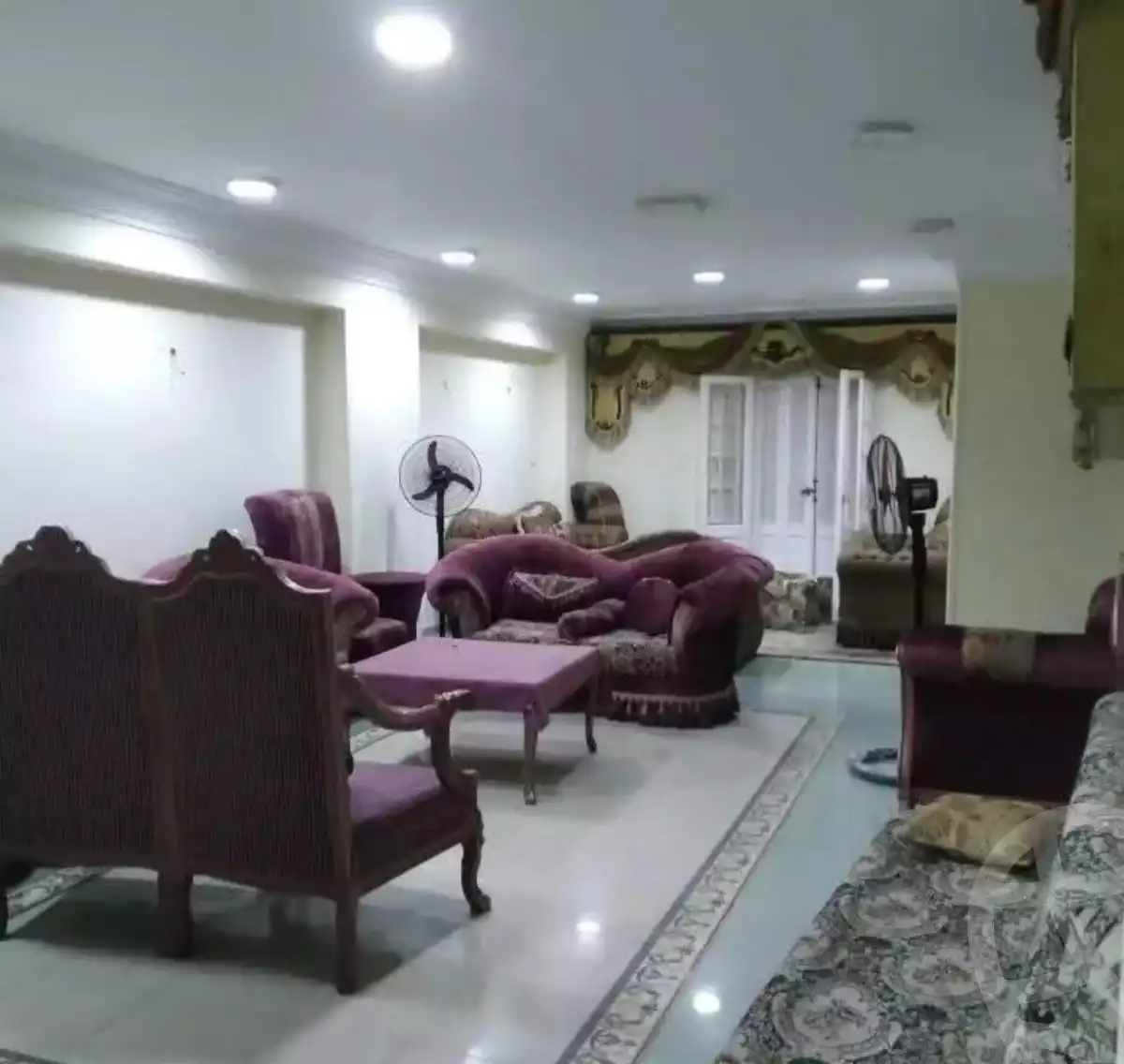 https://aqarmap.com.eg/ar/listing/6115303-for-rent-alexandria-ganaklis