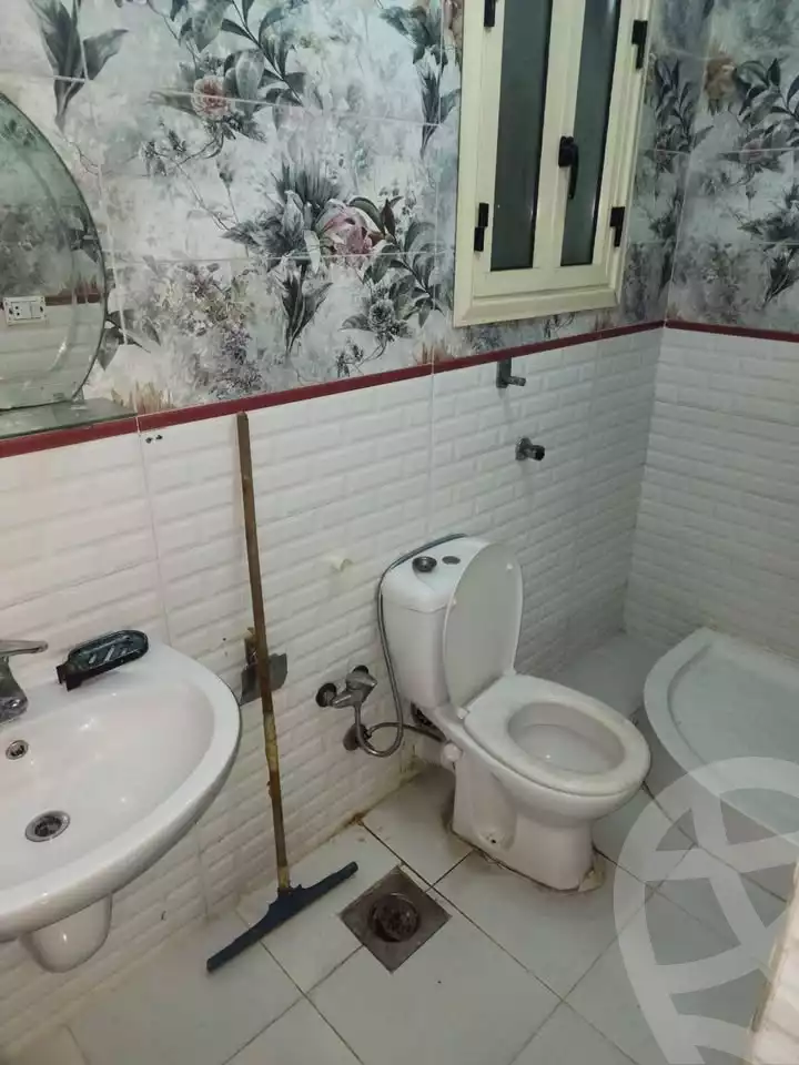 https://aqarmap.com.eg/ar/listing/6117128-for-sale-alexandria-miami-khld-bn-lwlyd
