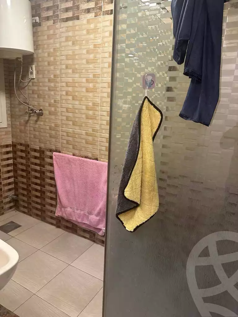https://aqarmap.com.eg/en/listing/6120053-for-sale-cairo-shoubra-el-sahel-shobra-st