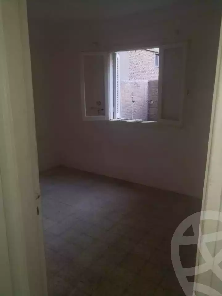 https://aqarmap.com.eg/en/listing/6120276-for-sale-alexandria-moharram-bey-aref-st