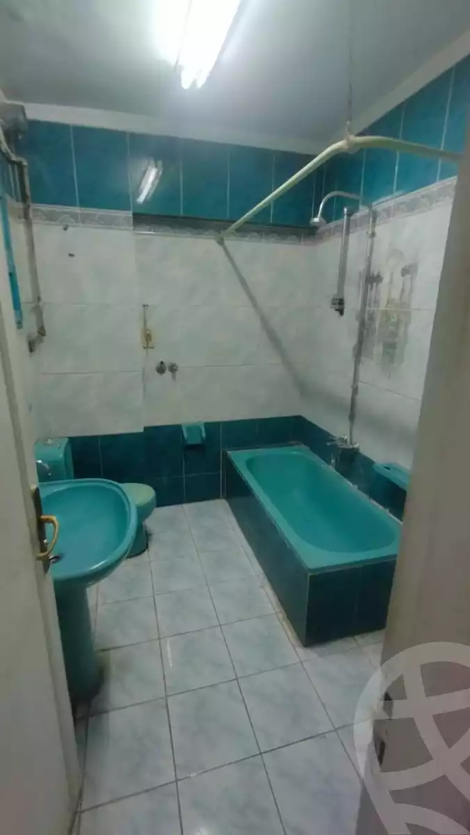 https://aqarmap.com.eg/ar/listing/6120489-for-rent-cairo-helwan-helwan-el-sharkeya-abd-el-rahman-pasha-st