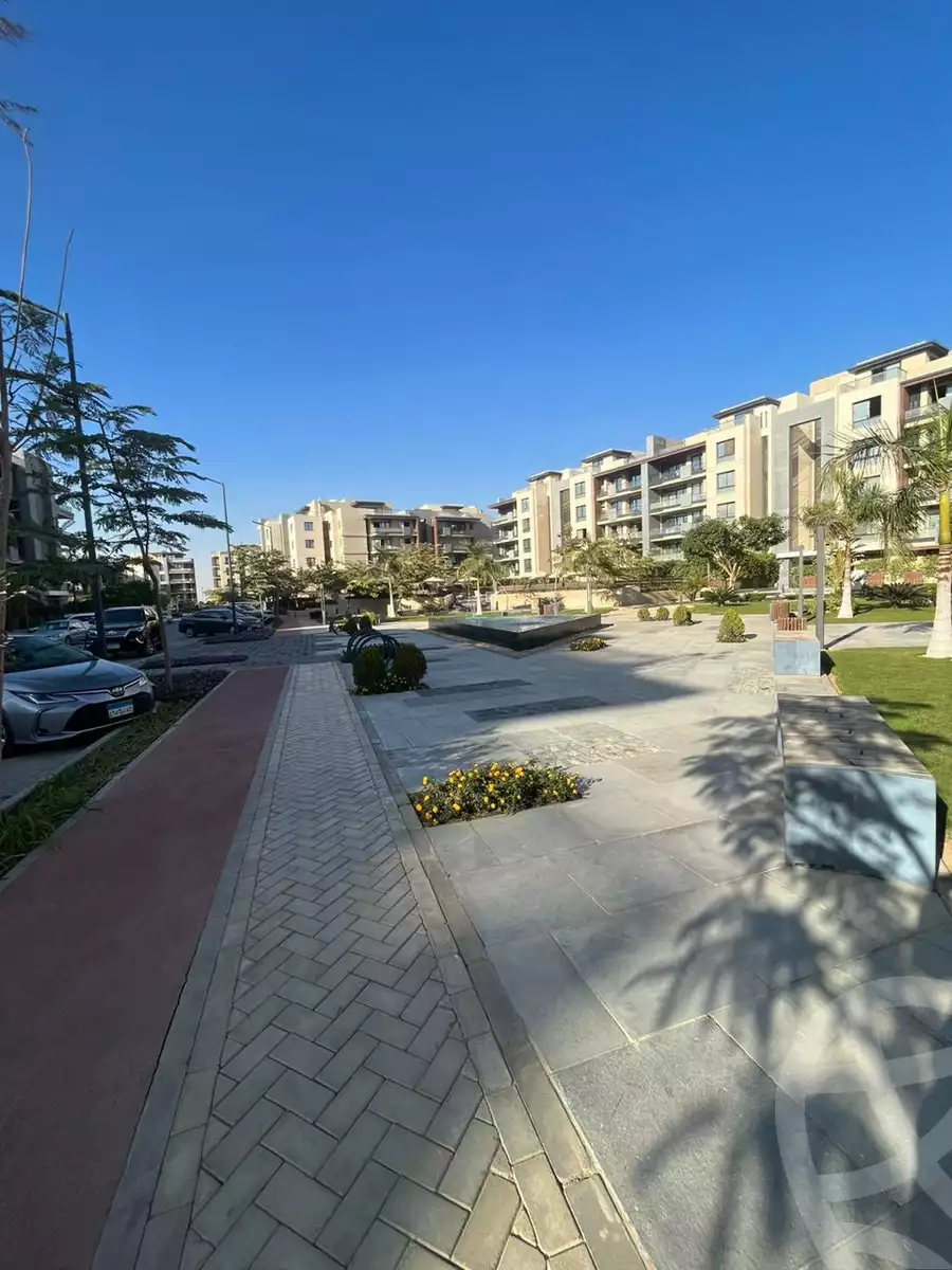 https://aqarmap.com.eg/ar/listing/6121540-for-sale-cairo-new-cairo-compounds-azad