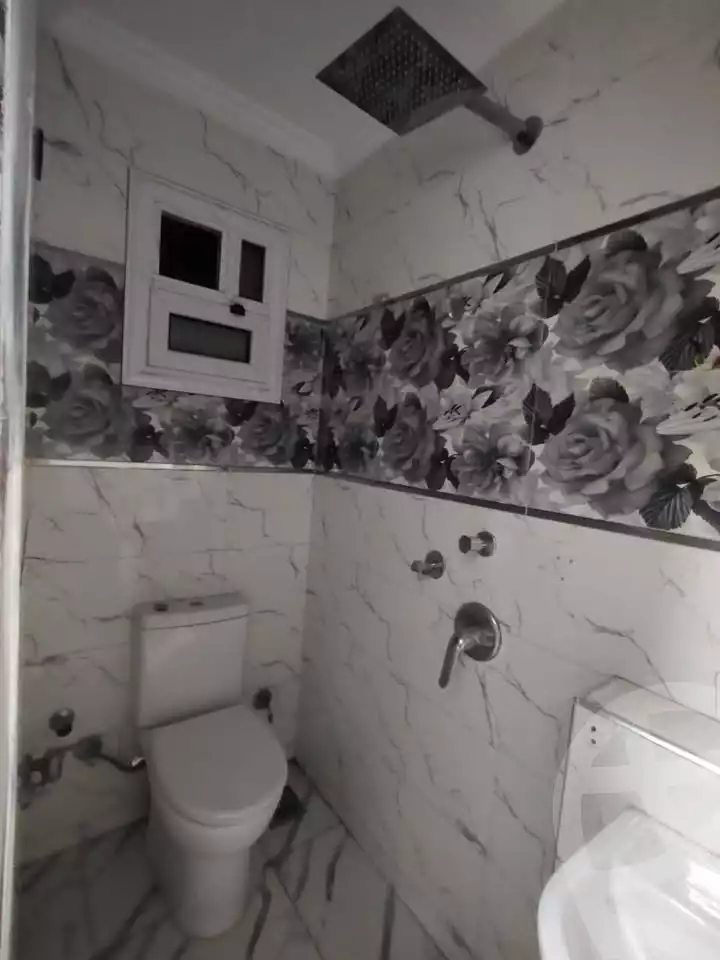 https://aqarmap.com.eg/en/listing/6121960-for-sale-qalyubia-shubra-el-khaima-om-bayoumi
