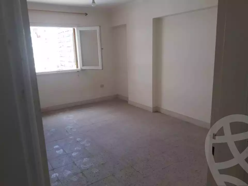 https://aqarmap.com.eg/en/listing/6123333-for-sale-alexandria-el-mandara