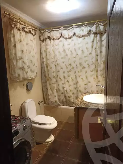 https://aqarmap.com.eg/ar/listing/6038671-for-rent-cairo-faisal-el-kom-el-akhder-sayed-helmi-st