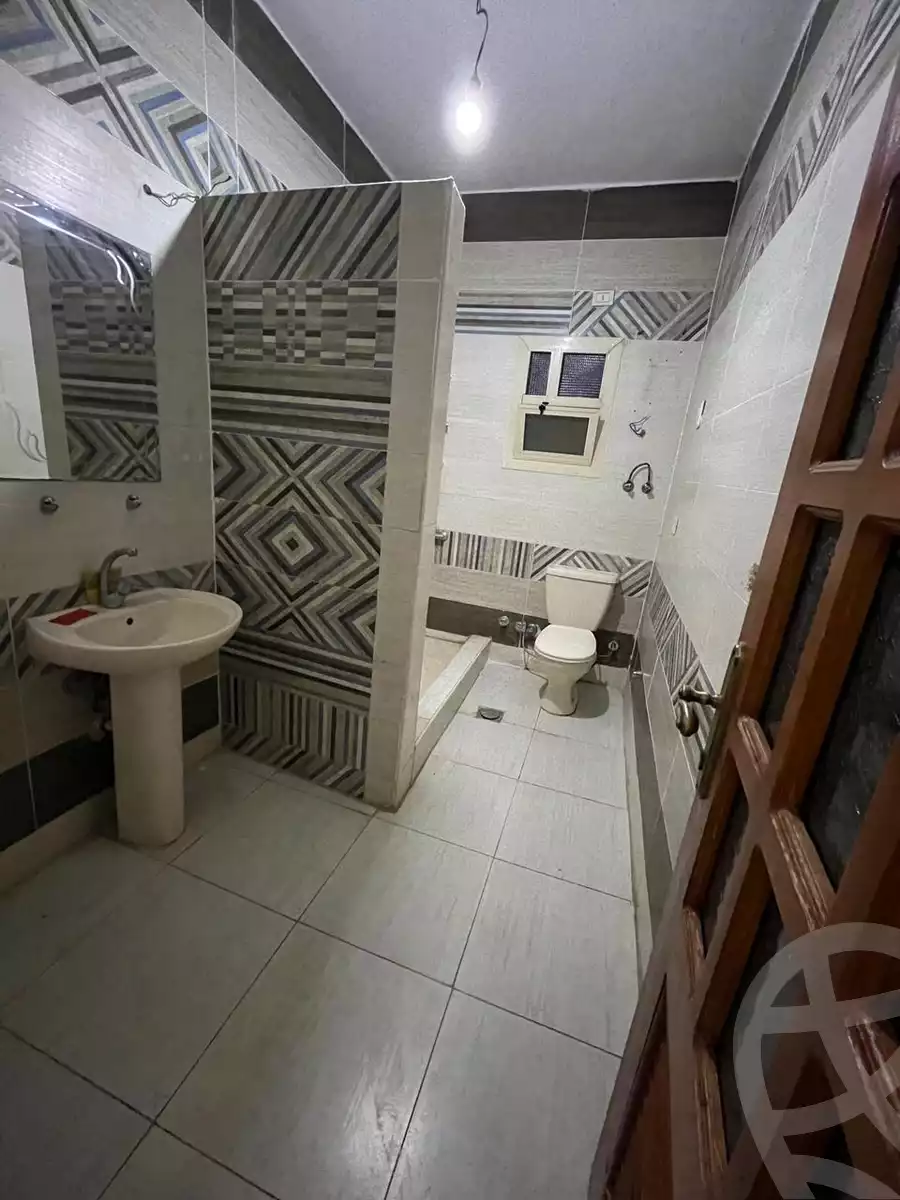 https://aqarmap.com.eg/en/listing/6125108-for-rent-cairo-al-oubour-el-hay-el-taseaa-abd-el-monaem-ibrahim-st