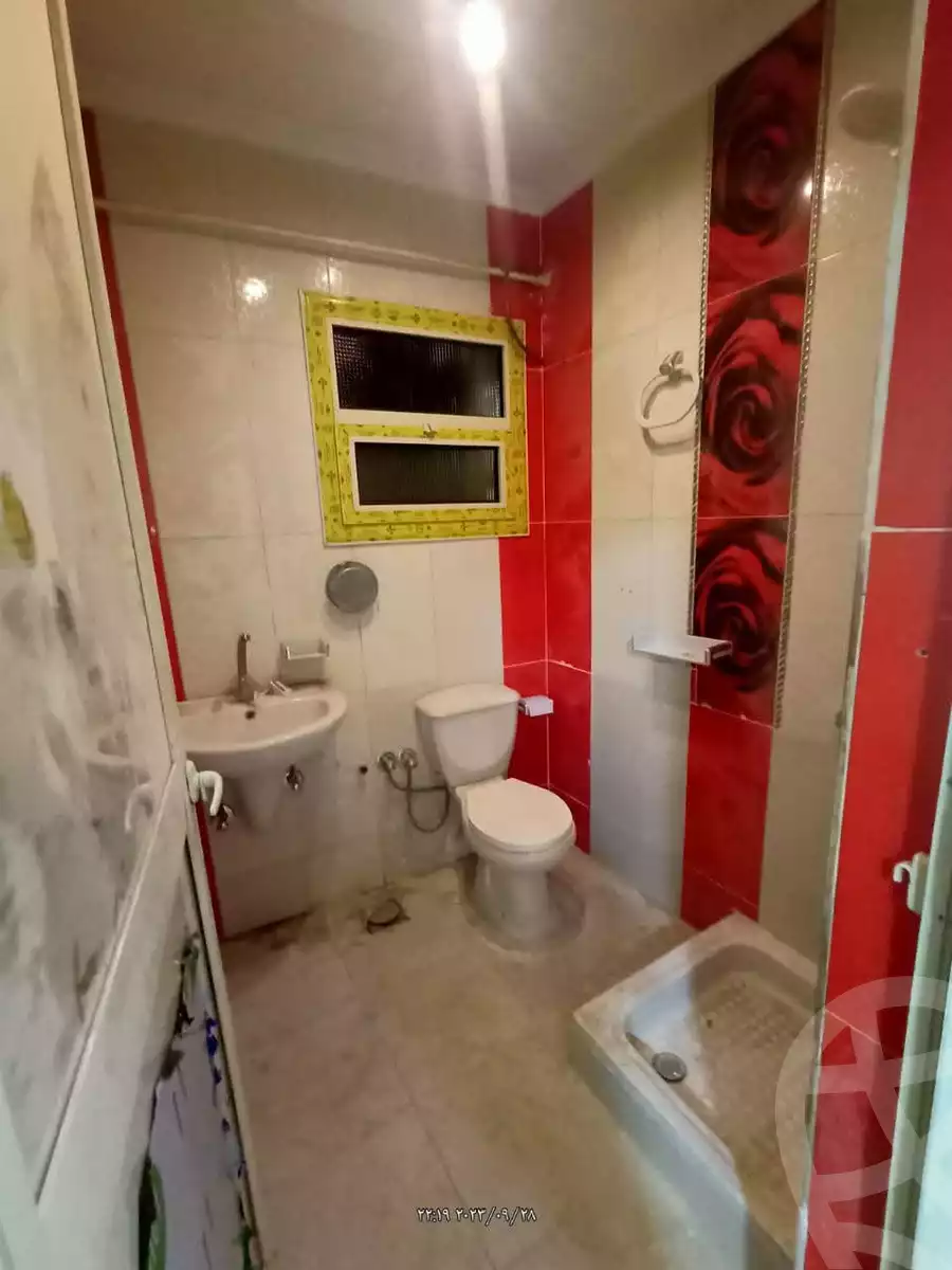 https://aqarmap.com.eg/ar/listing/6126111-for-rent-cairo-helwan-hadayek-helwan-nile-corniche-st