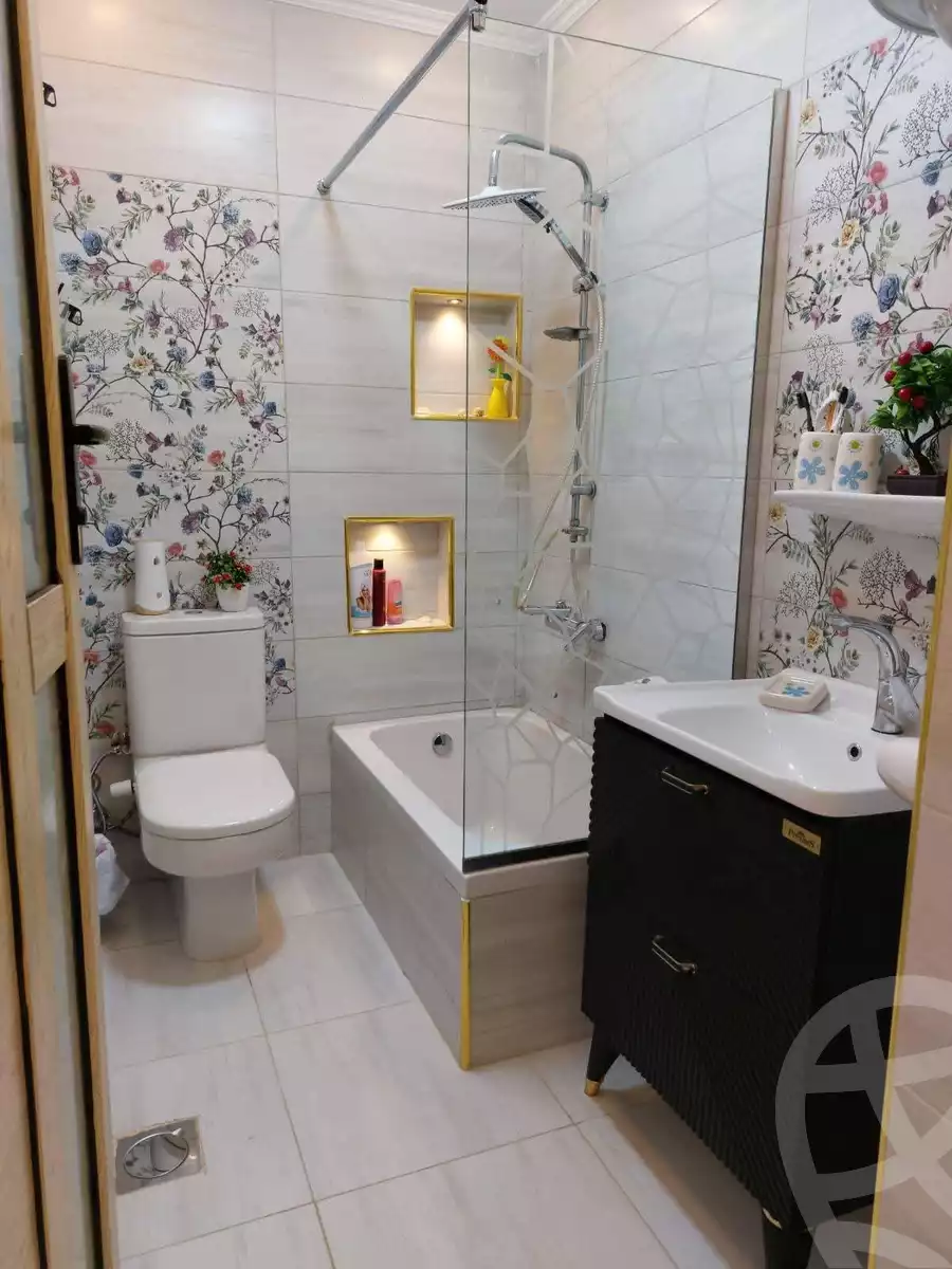 https://aqarmap.com.eg/en/listing/6126687-for-sale-gharbia-tanta-tanta-city-abdallah-al-nagashi-st