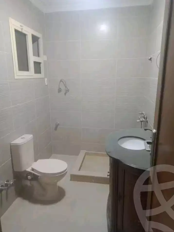 https://aqarmap.com.eg/ar/listing/6128916-for-rent-cairo-mokattam-lhdb-l-ly