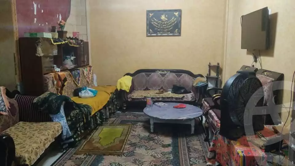 https://aqarmap.com.eg/en/listing/6130346-for-sale-alexandria-moharram-bey-erfan-st