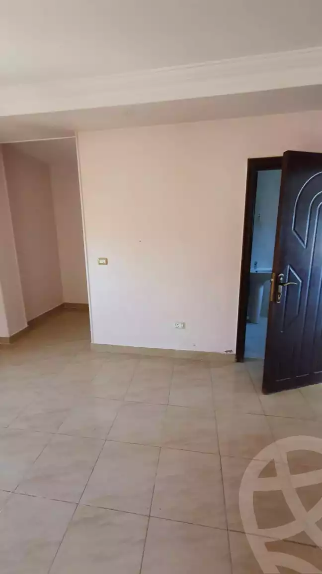https://aqarmap.com.eg/en/listing/6130588-for-sale-cairo-6th-of-october-el-ahyaa-neighborhood-1st-al-maahad