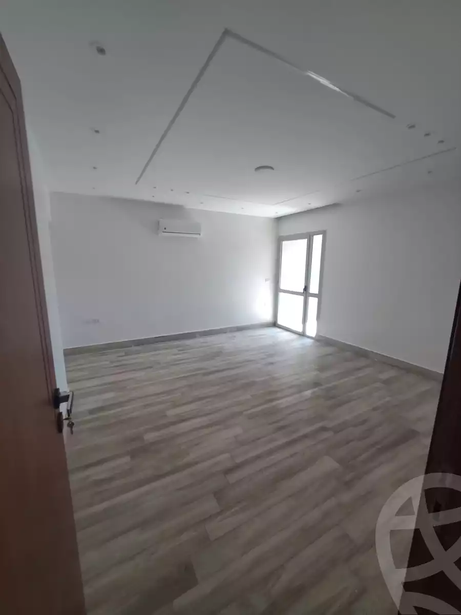 https://aqarmap.com.eg/en/listing/6132295-for-rent-cairo-new-cairo-el-kattameya-compounds-in-kattameya-crystal-plaza