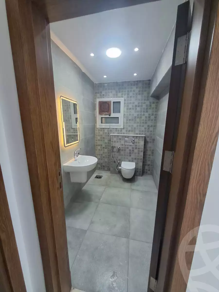 https://aqarmap.com.eg/en/listing/6132295-for-rent-cairo-new-cairo-el-kattameya-compounds-in-kattameya-crystal-plaza