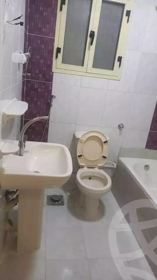 https://aqarmap.com.eg/ar/listing/6134382-for-sale-alexandria-sydy-bshr-sydy-bshr-bhry-shr-khld-bn-lwlyd