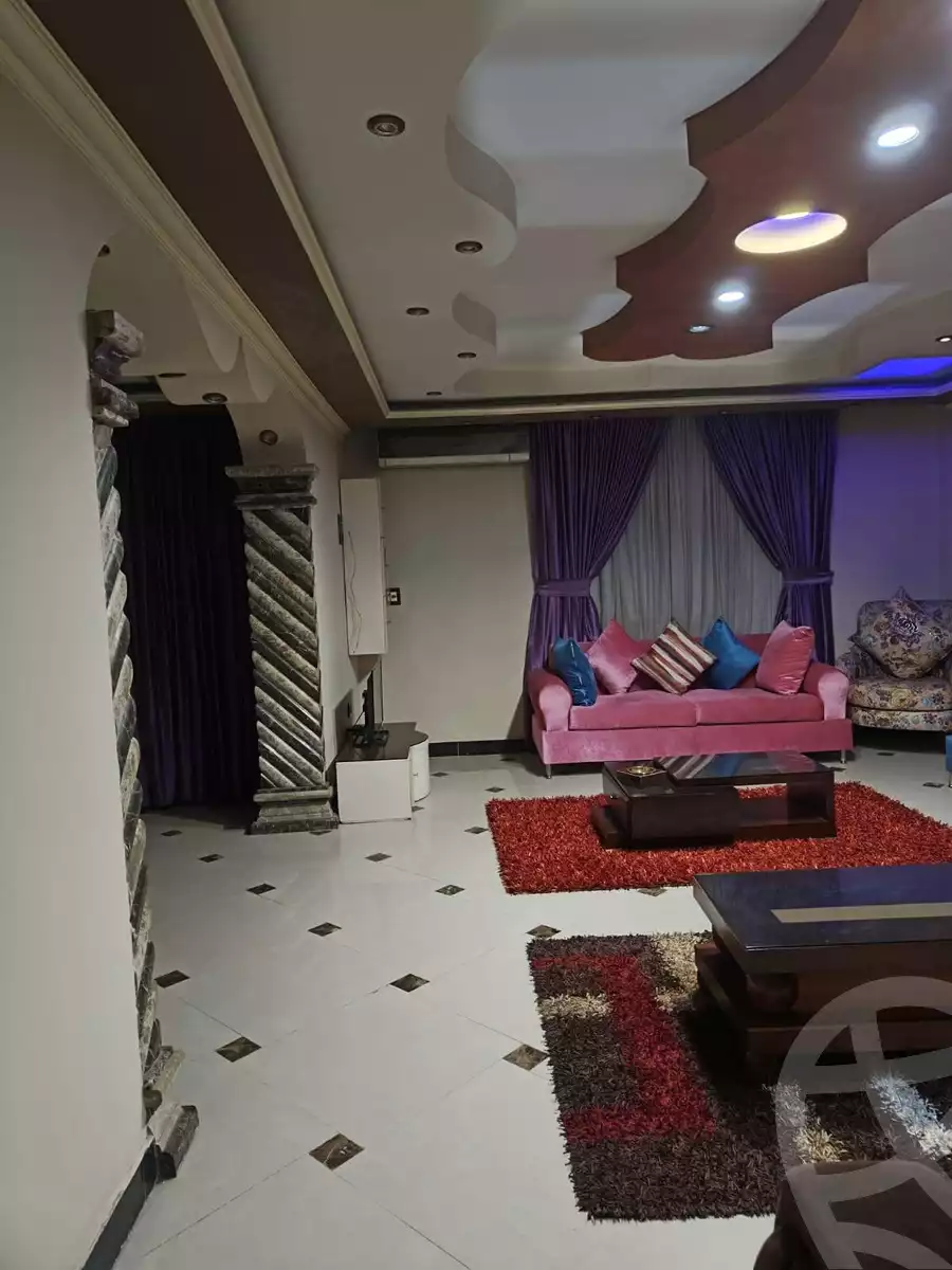 https://aqarmap.com.eg/ar/listing/6134467-for-sale-cairo-downtown-el-qasr-el-ayni