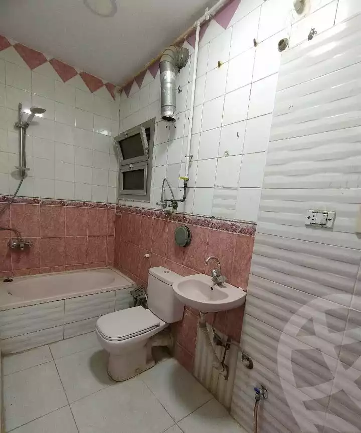 https://aqarmap.com.eg/en/listing/6137450-for-sale-qalyubia-shubra-el-khaima