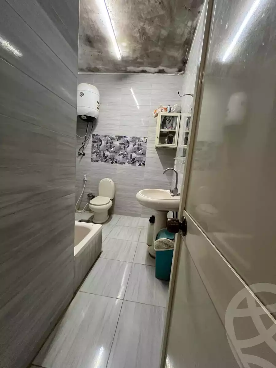 https://aqarmap.com.eg/en/listing/6138333-for-sale-cairo-15th-of-may-Neighbourhood 10
