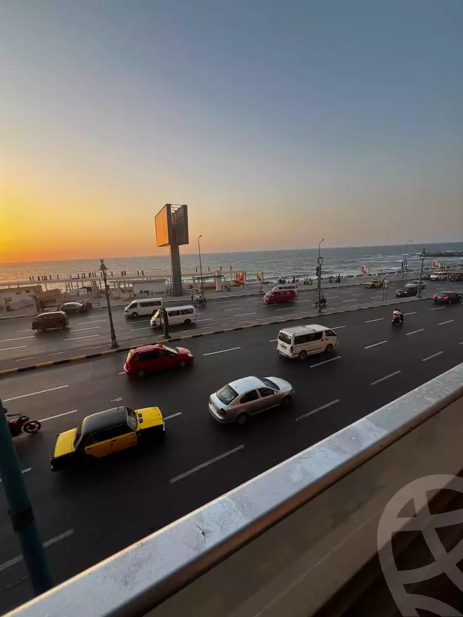 https://aqarmap.com.eg/en/listing/6138352-for-sale-alexandria-sporting-el-geish-road
