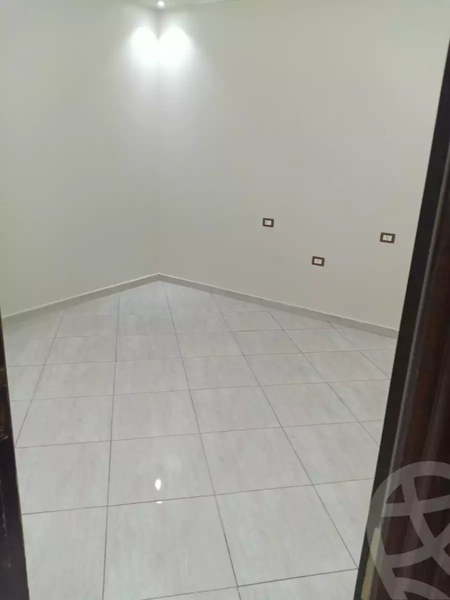 https://aqarmap.com.eg/en/listing/6140353-for-rent-cairo-helwan-kwrnysh-hlwn
