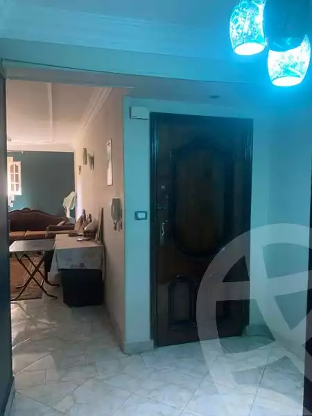 https://aqarmap.com.eg/en/listing/6140381-for-sale-cairo-helwan-helwan-el-sharkeya-ryad-pasha-st
