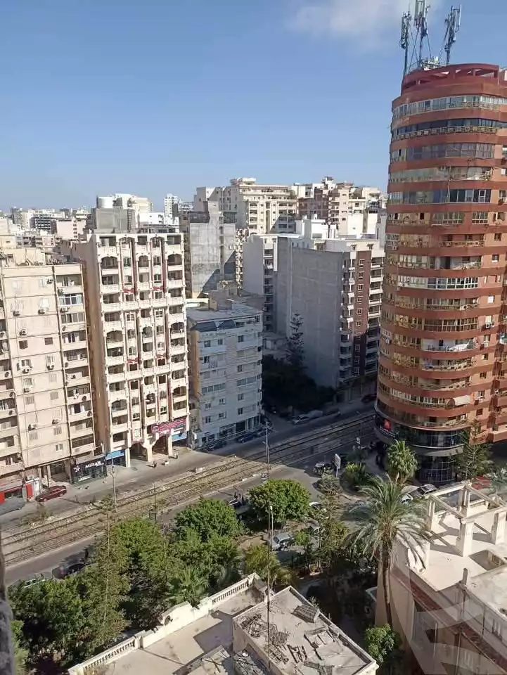 https://aqarmap.com.eg/ar/listing/6141265-for-sale-alexandria-glim