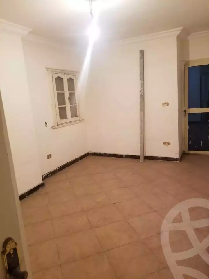 https://aqarmap.com.eg/ar/listing/6142311-for-sale-alexandria-sydy-bshr-sydy-bshr-bhry-shr-mhmwd-l-yswy