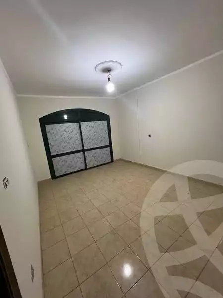 https://aqarmap.com.eg/ar/listing/6142830-for-sale-cairo-helwan-helwan-el-sharkeya-mostafa-safwat-st