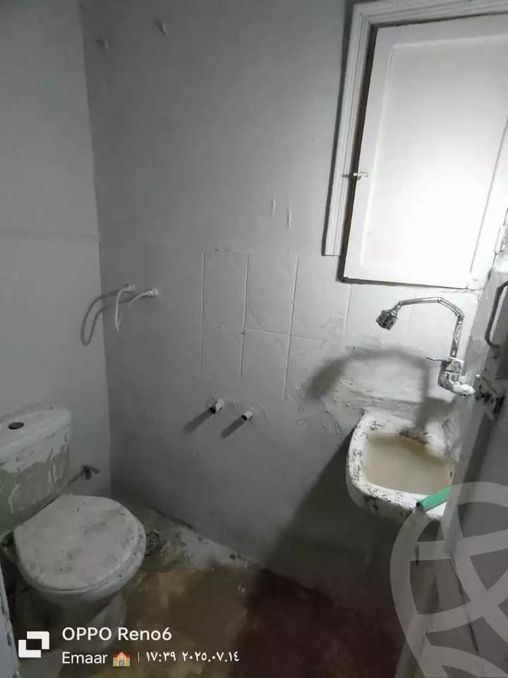 https://aqarmap.com.eg/en/listing/6143357-for-sale-qalyubia-shubra-el-khaima-om-bayoumi